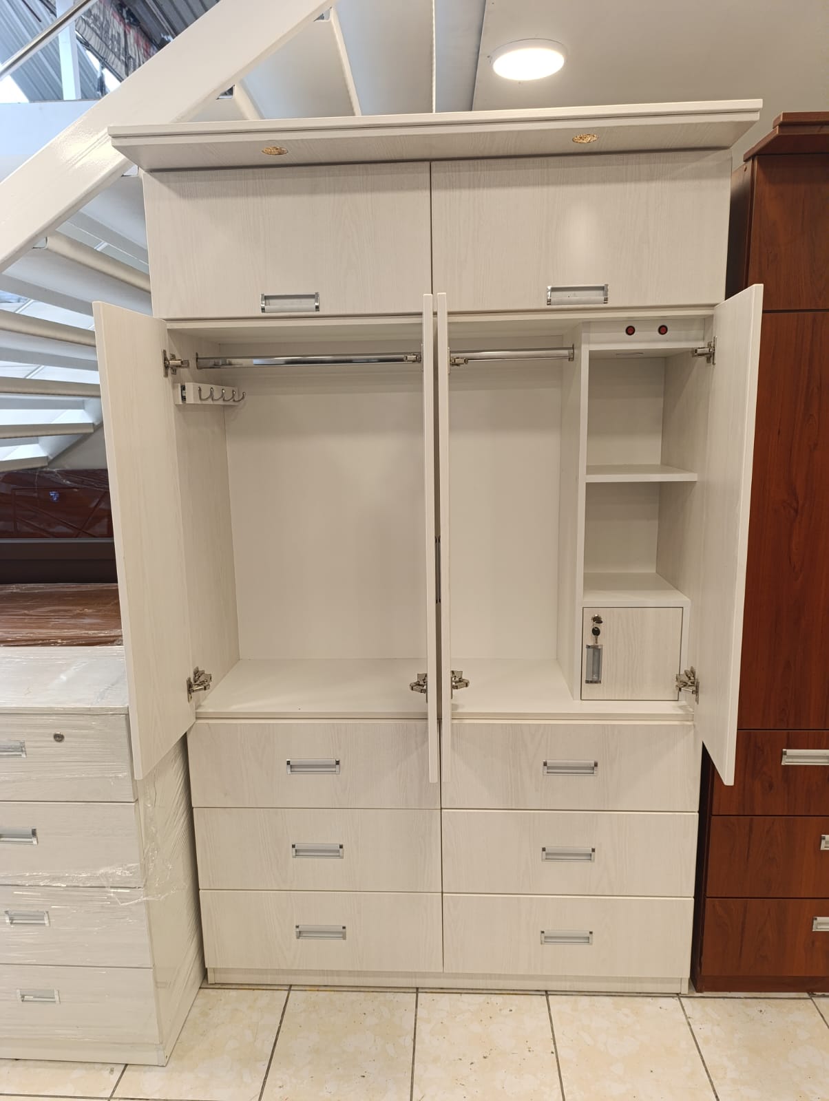 WhatsApp Image 2025-01-24 at 8.21.03 PM (1)