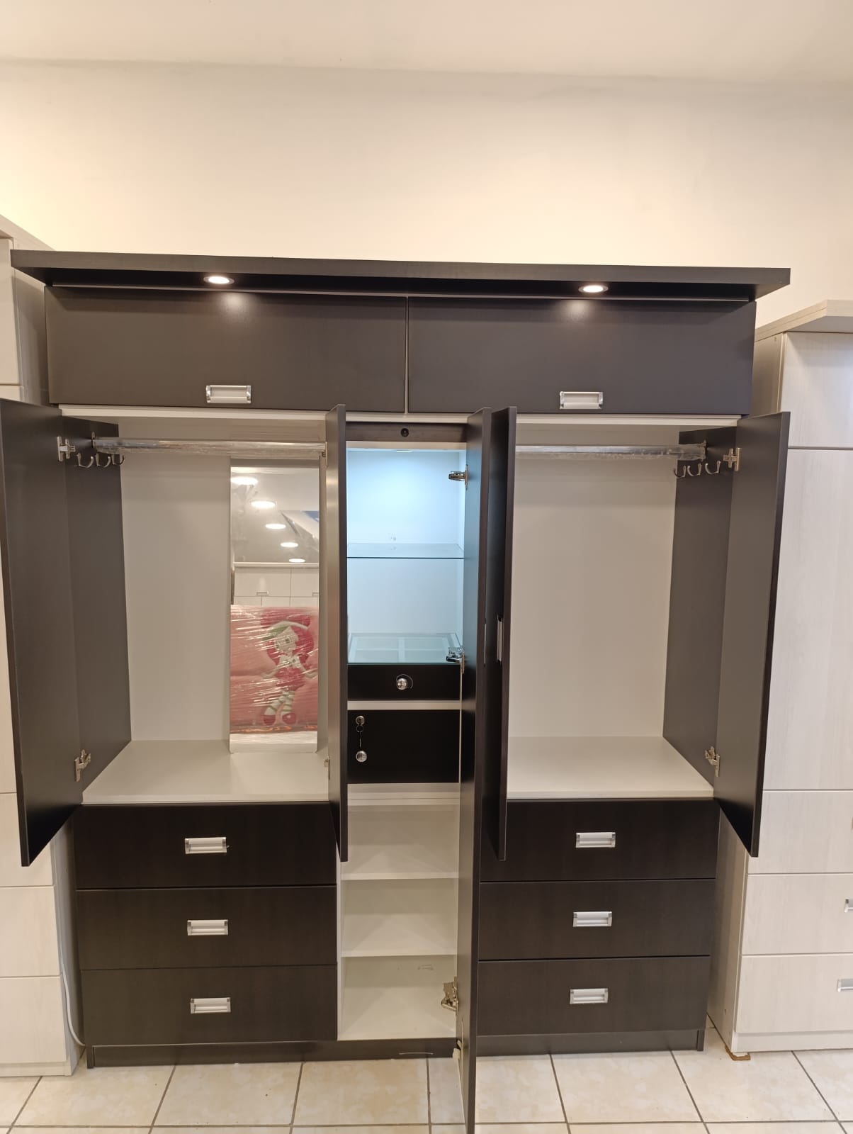 WhatsApp Image 2025-01-24 at 8.25.28 PM (1)